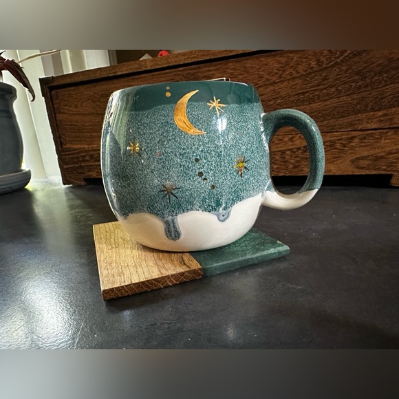 Ceramic Green Mugs & Solid Oak Wood Coasters Stoneware Mug Set - Picture 2 of 5